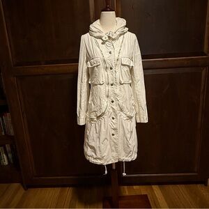 Issey Miyake Women’s White Hooded Jacket, Vest or Short Jacket.